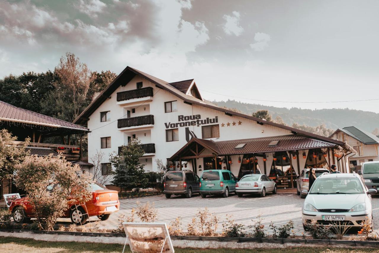 Hôtel Roua Voronetului à Gura Humorului Extérieur photo