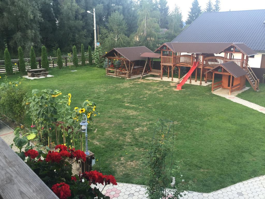 Hôtel Roua Voronetului à Gura Humorului Extérieur photo