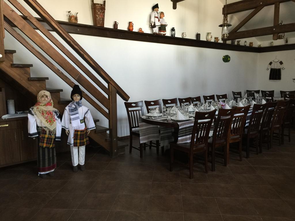 Hôtel Roua Voronetului à Gura Humorului Extérieur photo