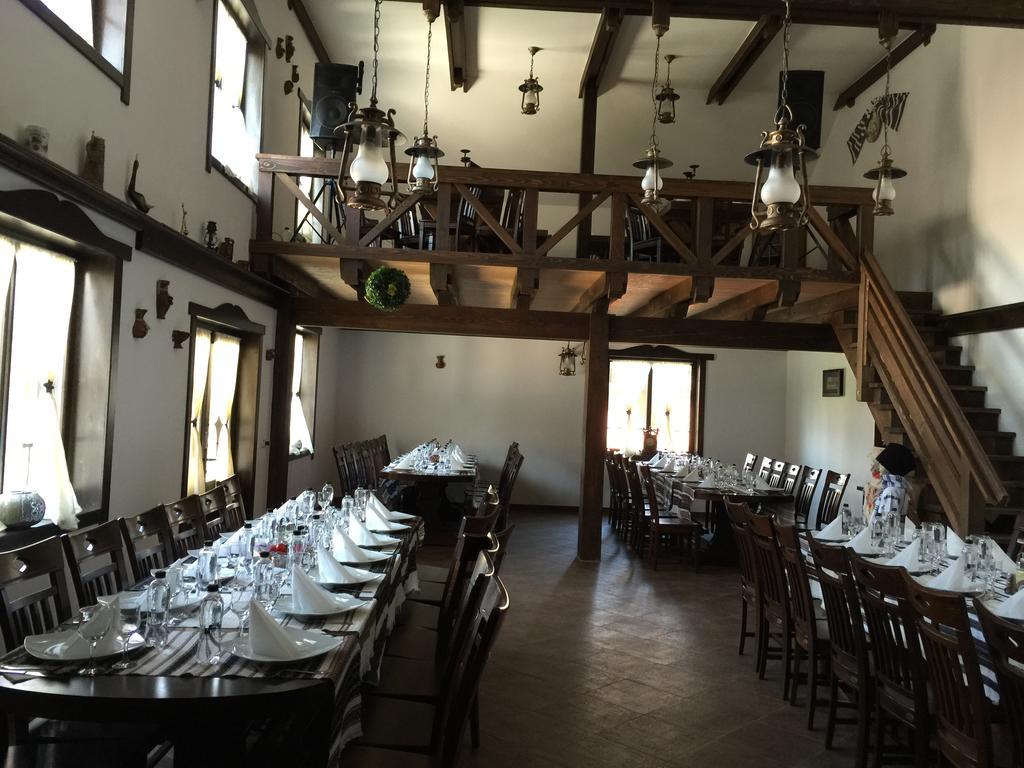 Hôtel Roua Voronetului à Gura Humorului Extérieur photo