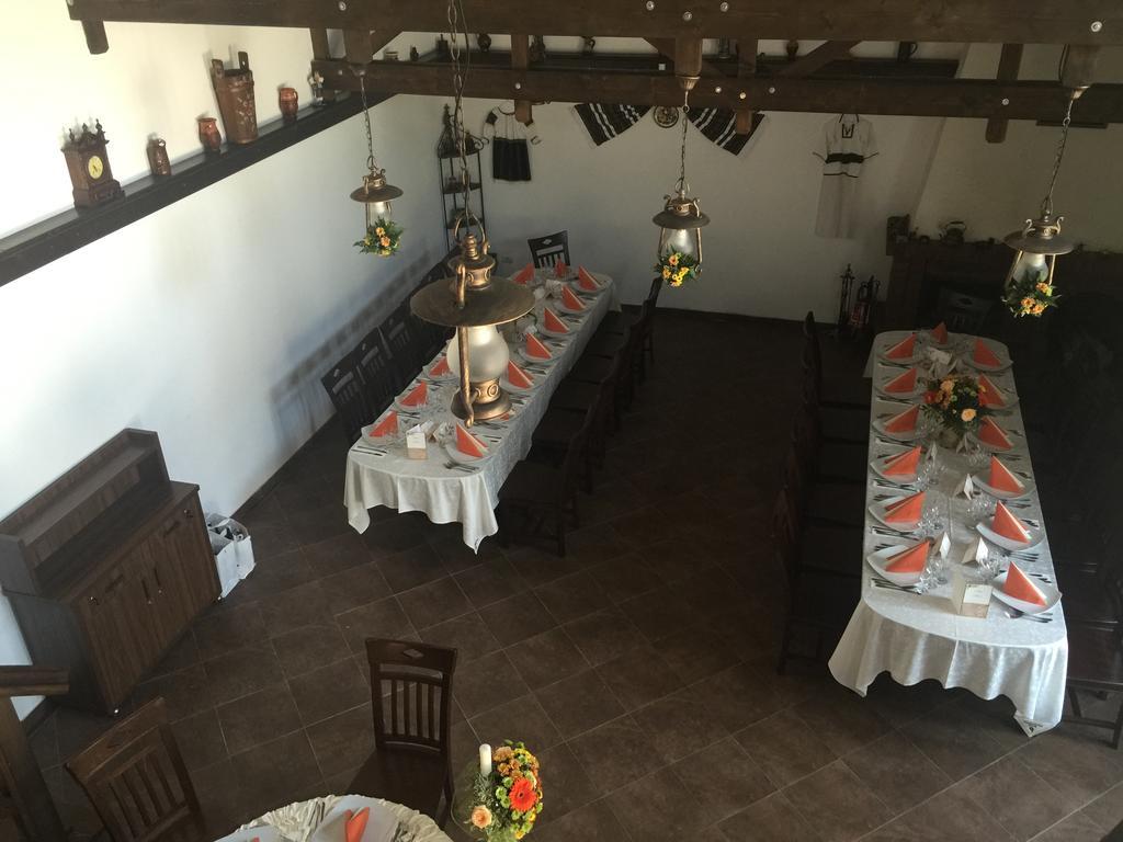 Hôtel Roua Voronetului à Gura Humorului Extérieur photo