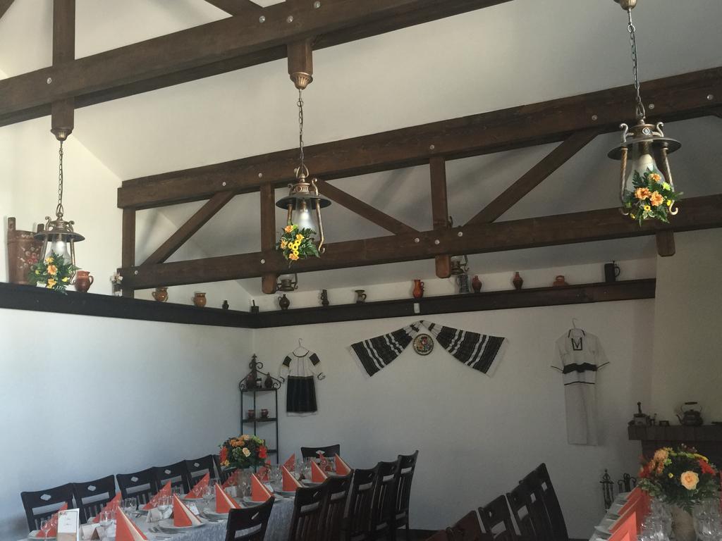 Hôtel Roua Voronetului à Gura Humorului Extérieur photo